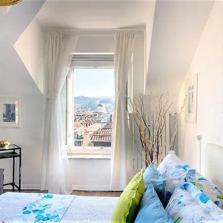 Luxury Netflix Center Aircond Wifi Apartamento