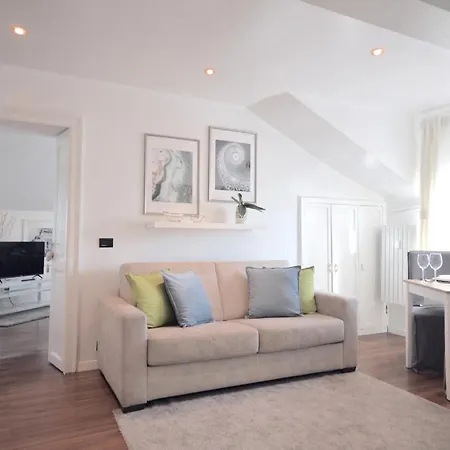 Luxury Netflix Center Aircond Wifi * Turin